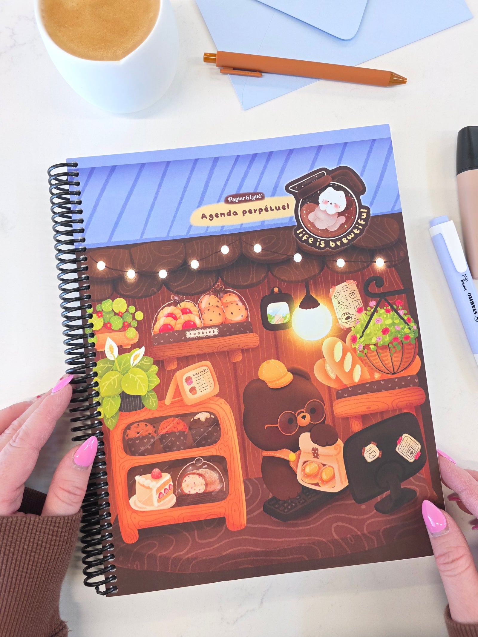 Agenda non daté Papier & Latté avec mise en page hebdomadaire pour planification simple et efficace  