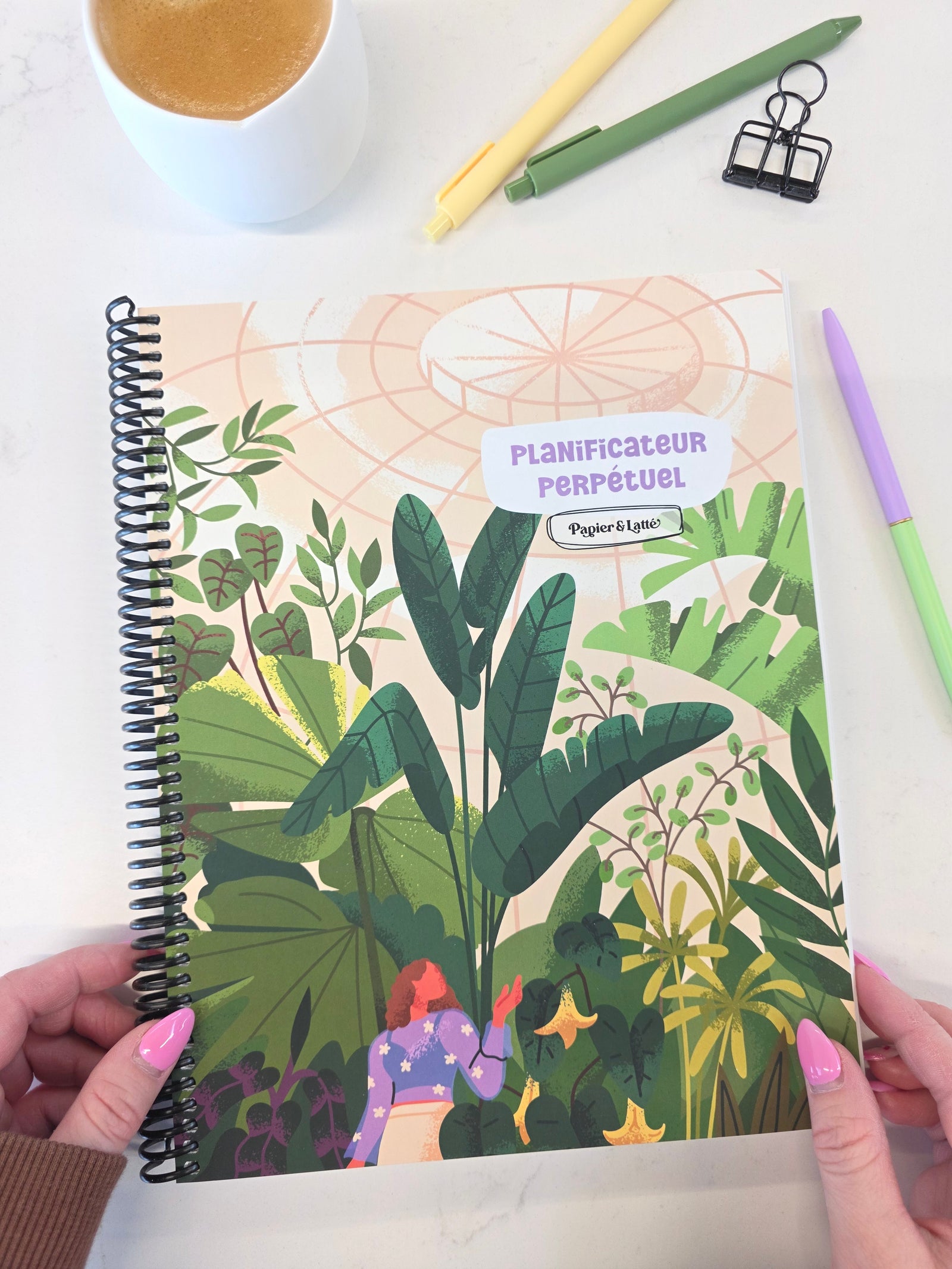 Agenda non daté Papier & Latté avec mise en page hebdomadaire pour planification simple et efficace  