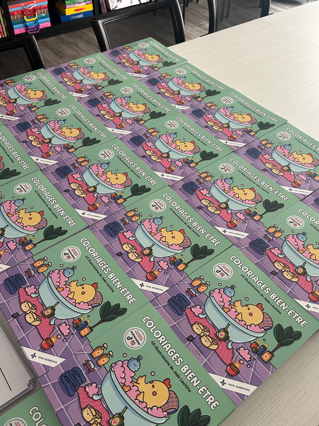 Livre à colorier Jade Lachine pour activité créative avec dessins artistiques détaillés