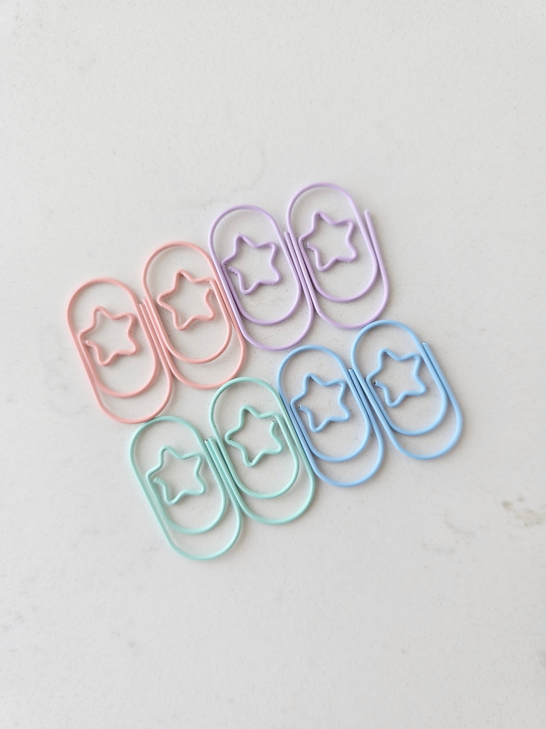 trombones pour feuilles papier